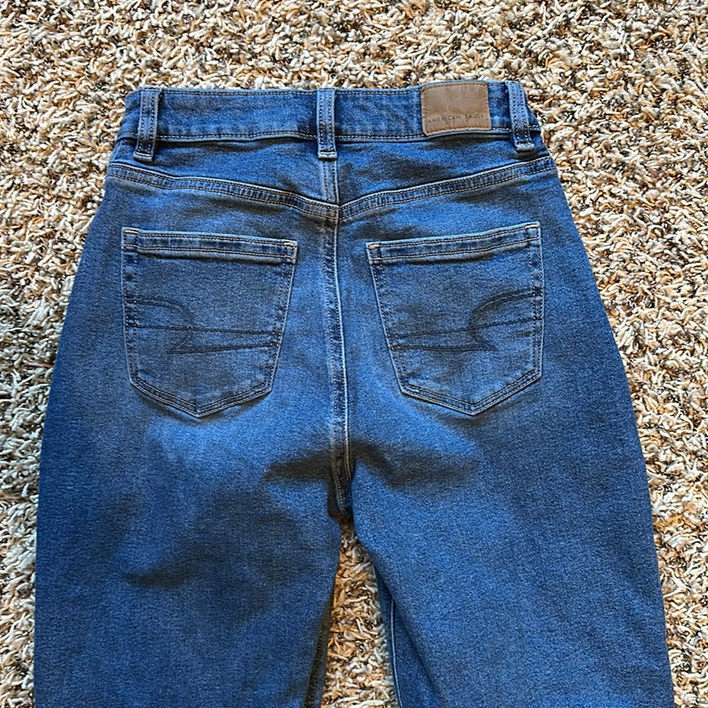 American Eagle Outfitters Mom Jean - Picture 8 of 8